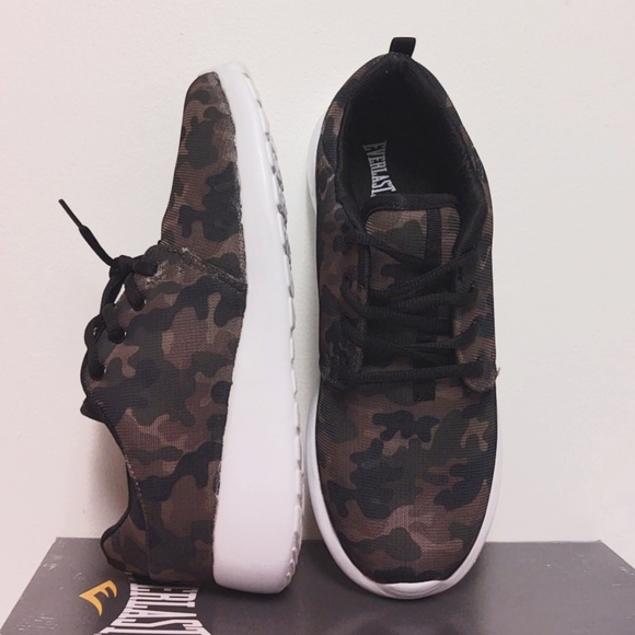 👟Women Camo Print | Casual Leah Sneakers - Picture 2 of 8
